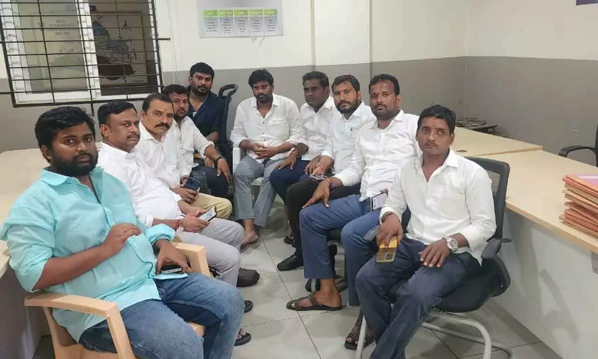 Intense drama unfolds at the residence of Pocharam Srinivas Reddy