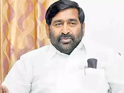 Jagadish requests Speaker to disqualify turncoat MLAs