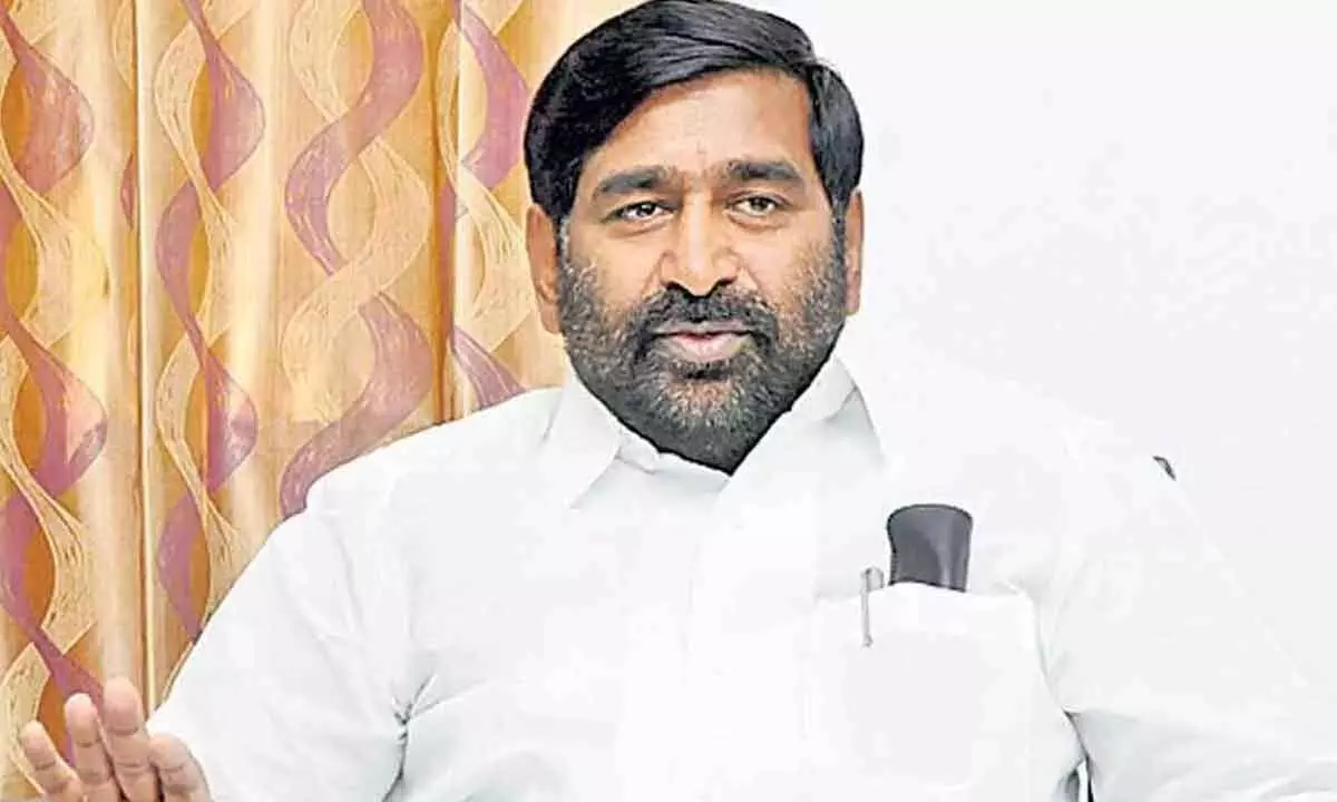 Jagadish requests Speaker to disqualify turncoat MLAs