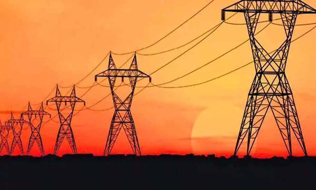 KCR government blamed for Discoms’ massive Rs 6K crore loss