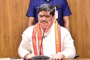 Minister Ponnam Prabhakar Directs Elaborate Preparations for Bonala Festival