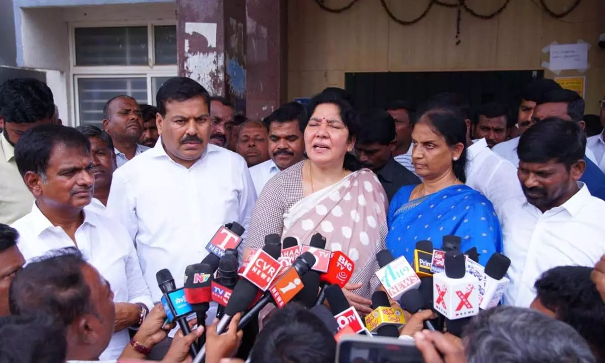 Past female ministers paid a visit to the victim.