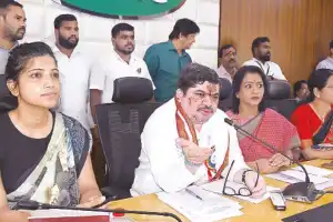 “Ponnam assesses readiness for monsoon season”