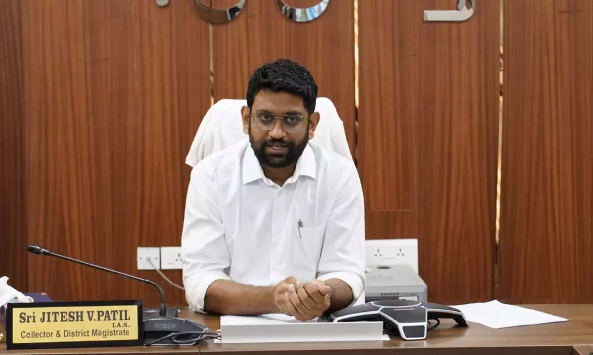 Review of Amma Adarsh ​​School Scheme Implementation by Collector Jitesh V Patil