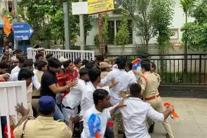 Students attempt to surround Kishan Reddy’s house in NEET scam protest.