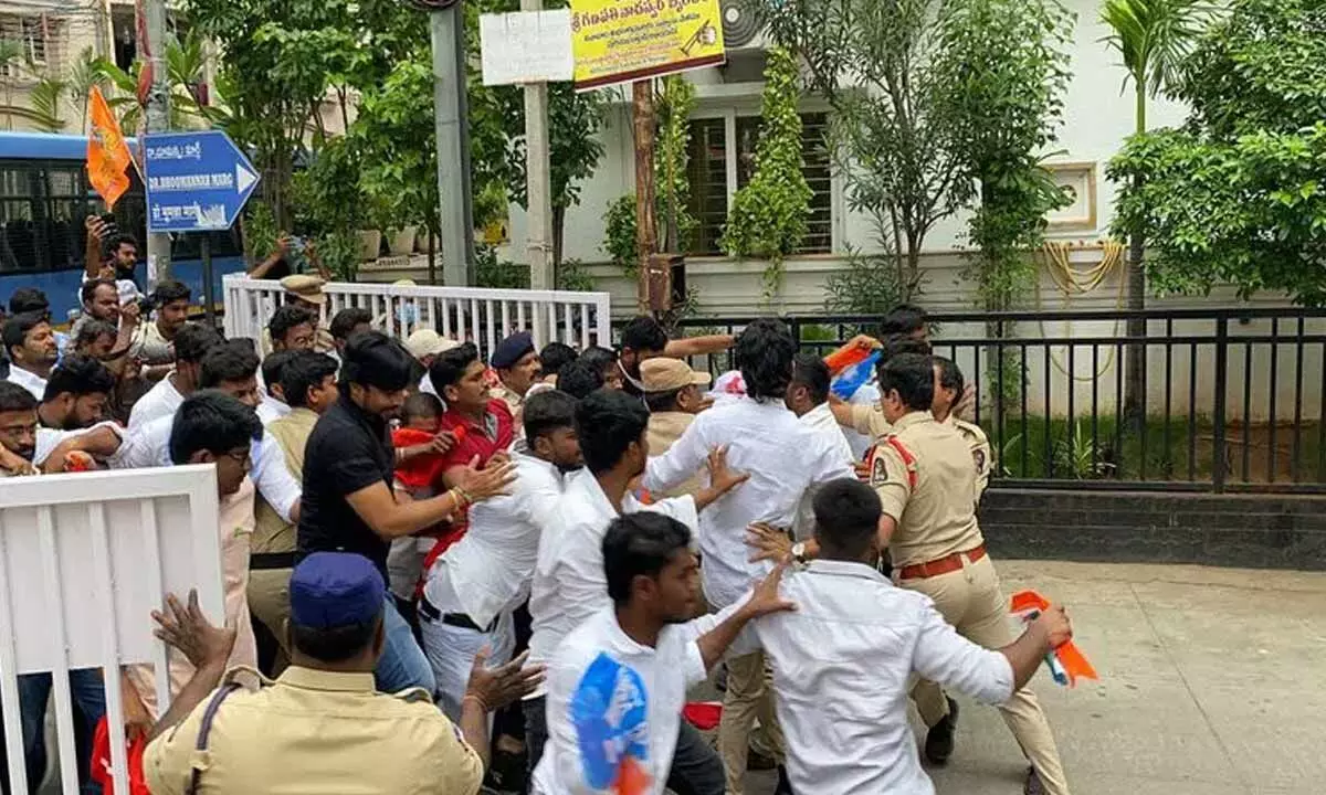 Students attempt to surround Kishan Reddy’s house in NEET scam protest.