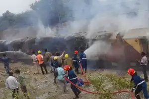 Two Coaches at Secunderabad Mettuguda Engulfed in Flames, Causing Panic