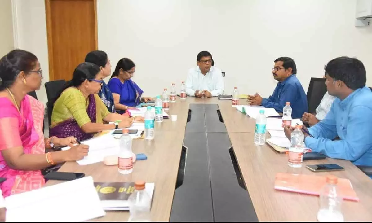 Additional DC Narshing Rao advocates for universal adult education