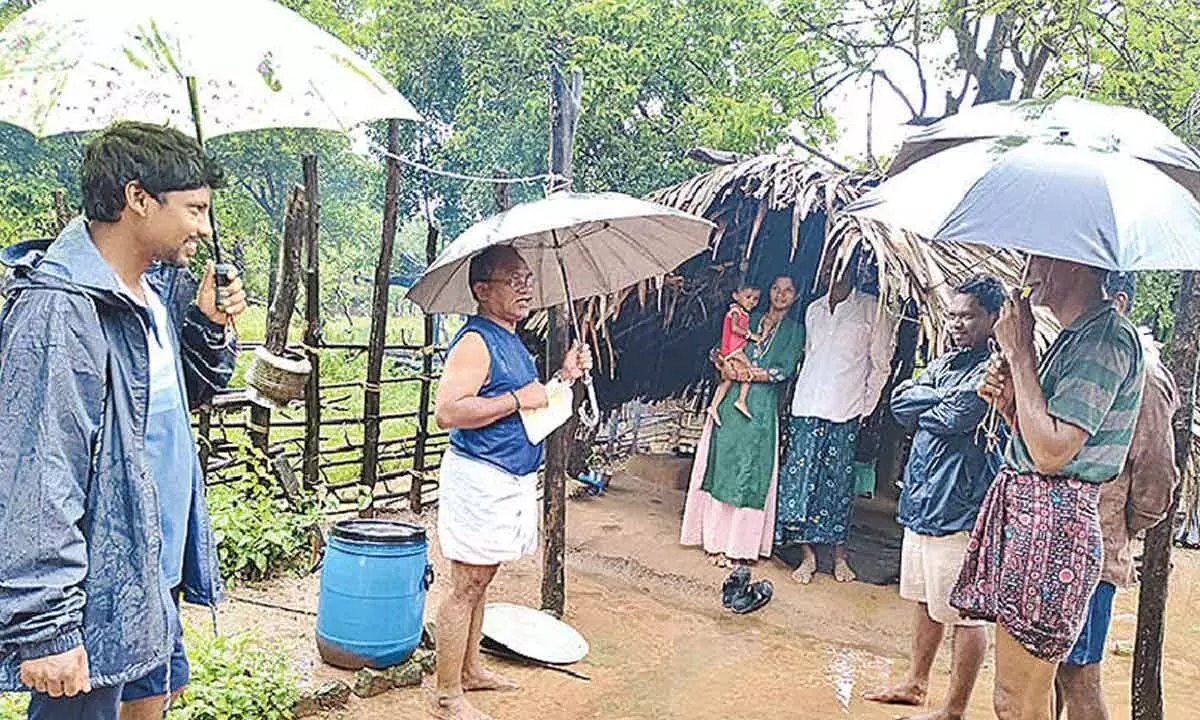 Appaiah from D&HO surveys flood-affected regions