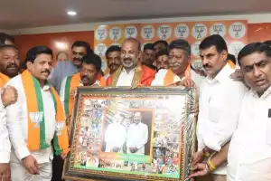 Bandi says Congress Panch Nyay thrown out the window in Telangana