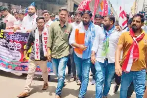 City sees mixed response to student bandh