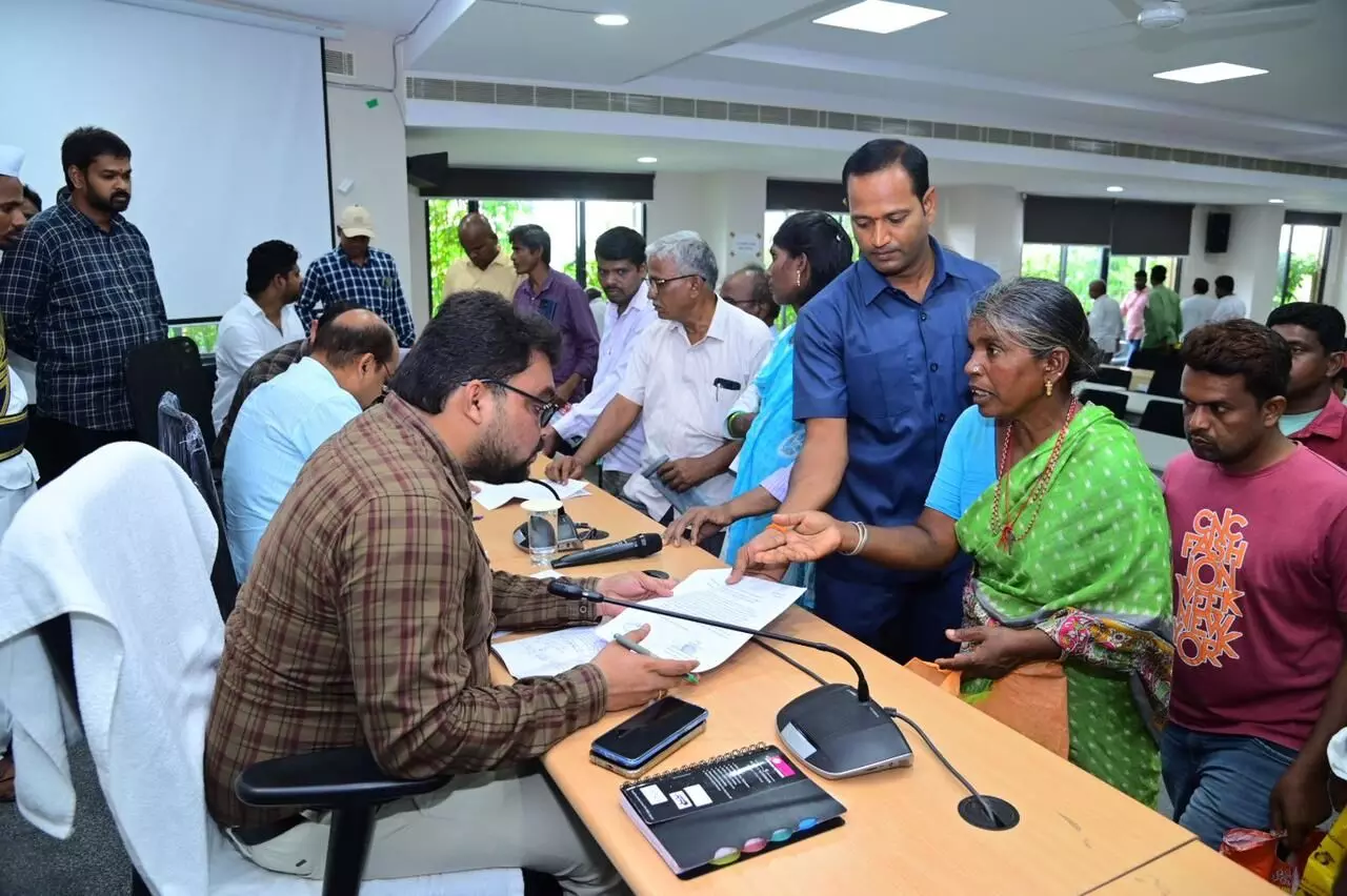 Collector Badawat Santosh emphasizes the need for prompt resolution of public complaints