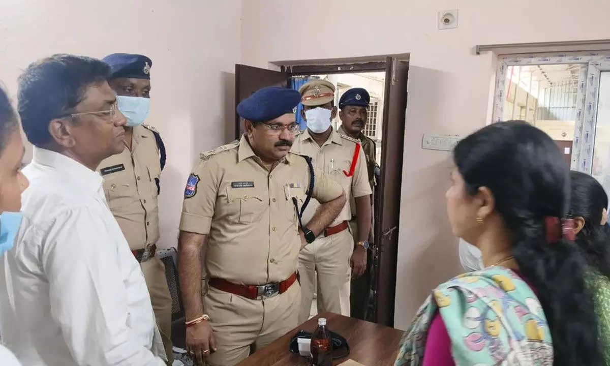 DCP conducts inspection at Government Hospital in Mancherial