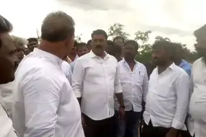 Former MLA Sampath Kumar has taken on the initiative of Mallamma Kunta.