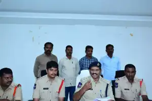 Gadwal Police Solve Daytime Theft Cases, Recover 19 Tulas of Gold