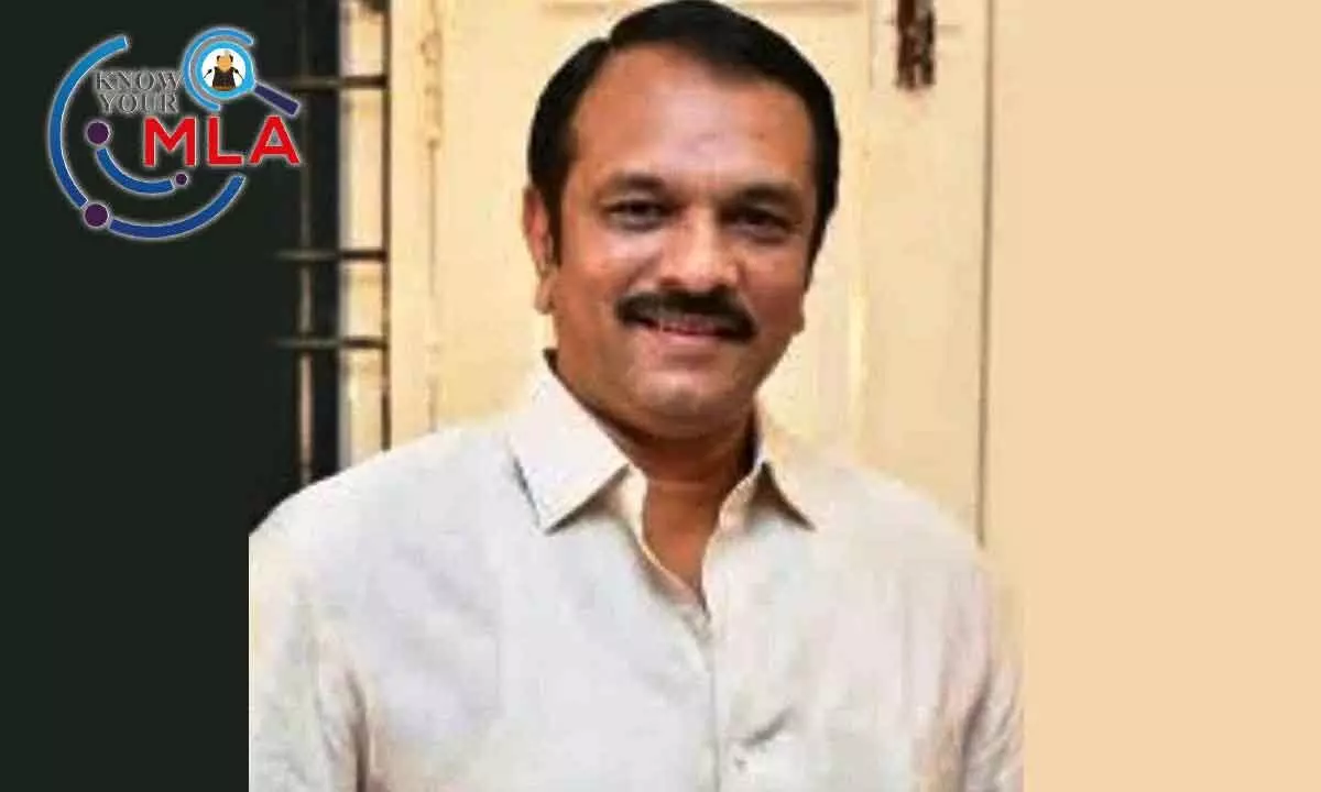 Get to Know Your MLA: Impressing Everyone with Early Morning Strolls and Conversations