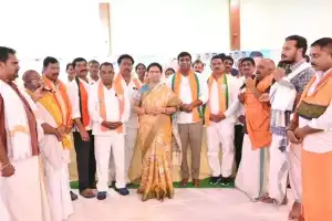 Grand Victory Rally Held for DK Arunamma in Gadwal