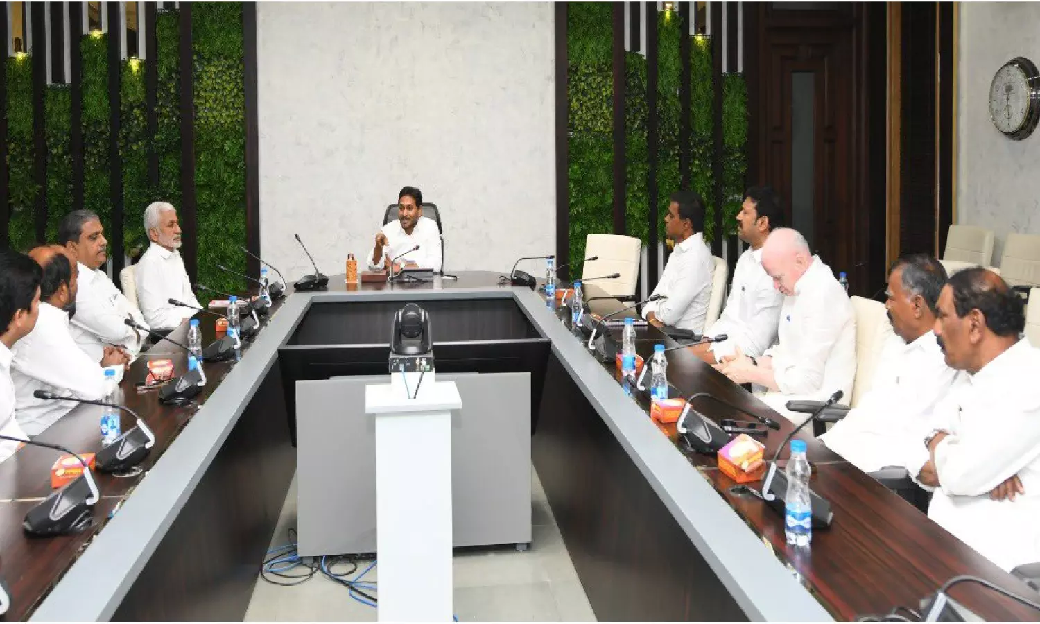 Jagan Urges YSRCP MPs to Highlight AP Violence Issues in Parliament