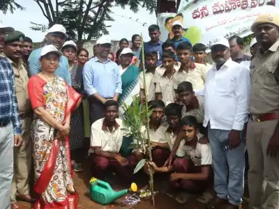 Minister Satyavathi Rathod of Telangana Launches Vanamahotsav in Mulugu, Participates in Tree Planting with Students