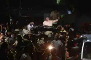 Naidu receives warm welcome in Hyderabad