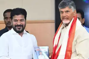 Revanth Reddy gifts Kaloji Narayana Rao’s book to Chandrababu Naidu
