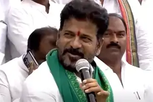 Revanth Reddy Hands Out ‘Katamayya Protection Kits’ to Toddy Tappers