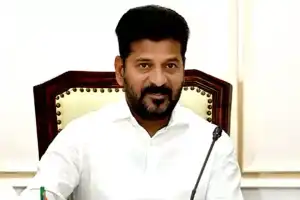 Revanth Reddy oversees projects in Palamuru and instructs officials to finish KLIP by 2025.