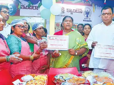 Seethakka encourages rural women to become entrepreneurs
