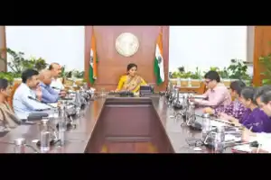 State Chief Secretary Urges Officials to Expedite Work on Integrated Residential Schools