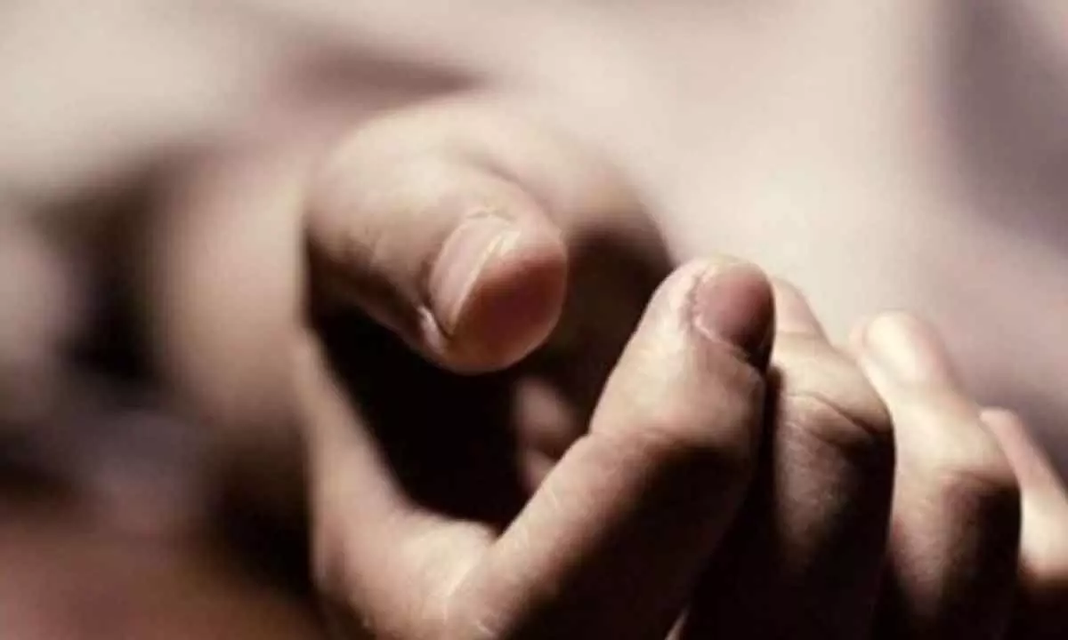 Student in Hyderabad suffers severe injuries