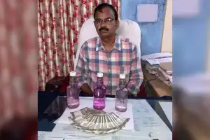 Tahasildar of Gopalpet Caught Accepting Bribe from Farmer