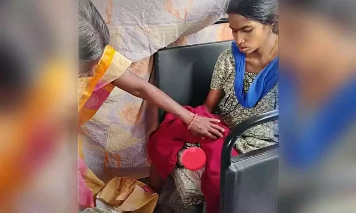Woman delivers baby on TGSRTC bus