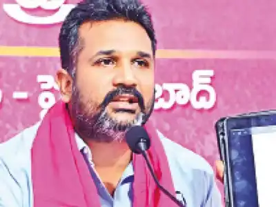BRS Accuses Chief Minister of Signing Deals with Fraudulent U.S. Companies