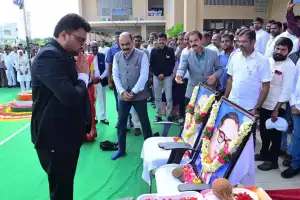 Collector Badavath Santosh Urges Youth to Take Inspiration from Freedom Fighters’ Lives