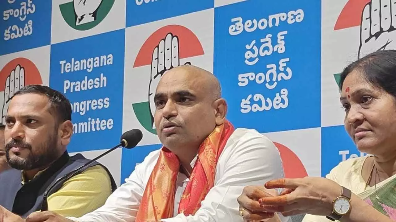 Congress Denies BRS Allegations Regarding Chief Minister’s US Visit