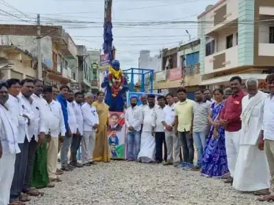 Congress Party Celebrates Supreme Court Verdict with Milk Bath Rituals for Leaders’ Portraits