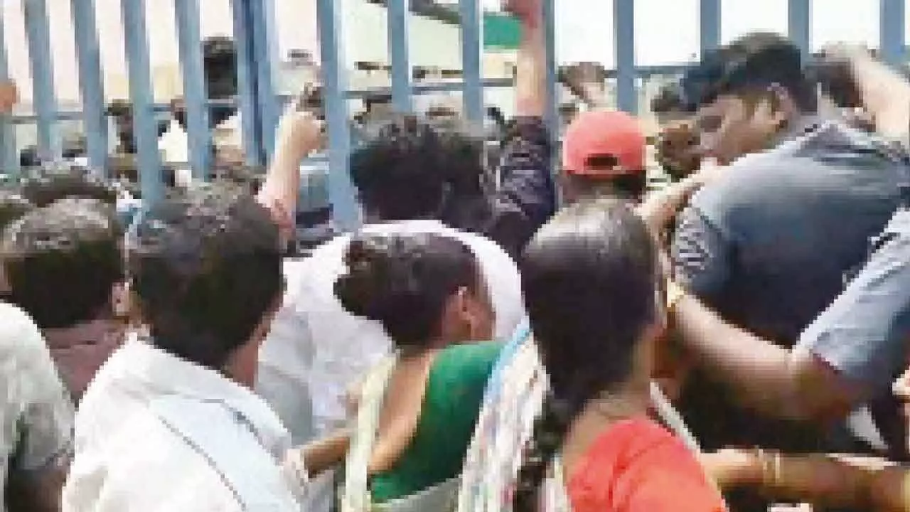 Farmers Protest as VT Dairy Goes Up for Auction