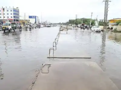 Hyderabad: Heavy Rainfall Strikes City, Causes Traffic Chaos