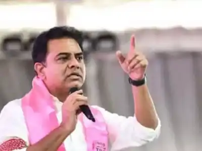 KTR Criticizes Indiramma Governance for Chaos in Villages and Towns