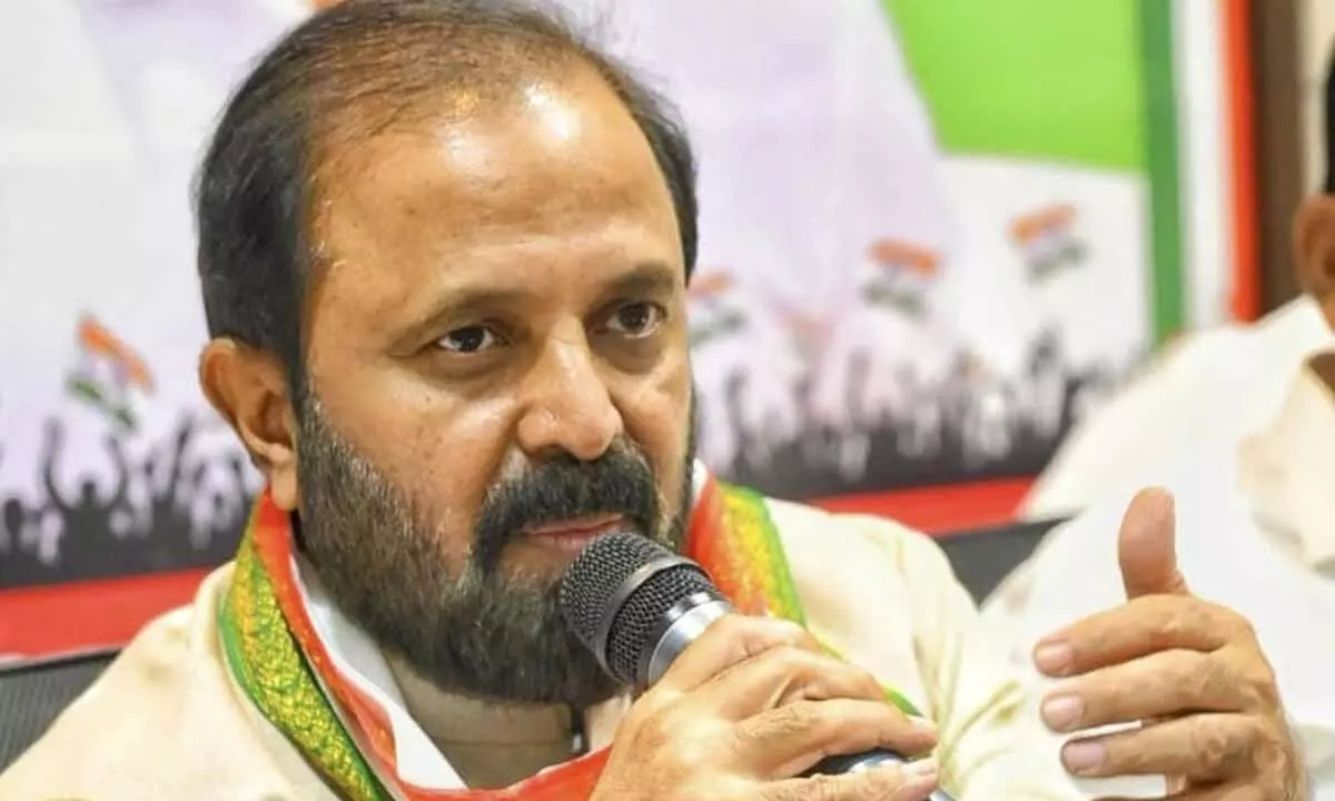 Madhu Yashki dismisses KTR’s lake encroachment claim