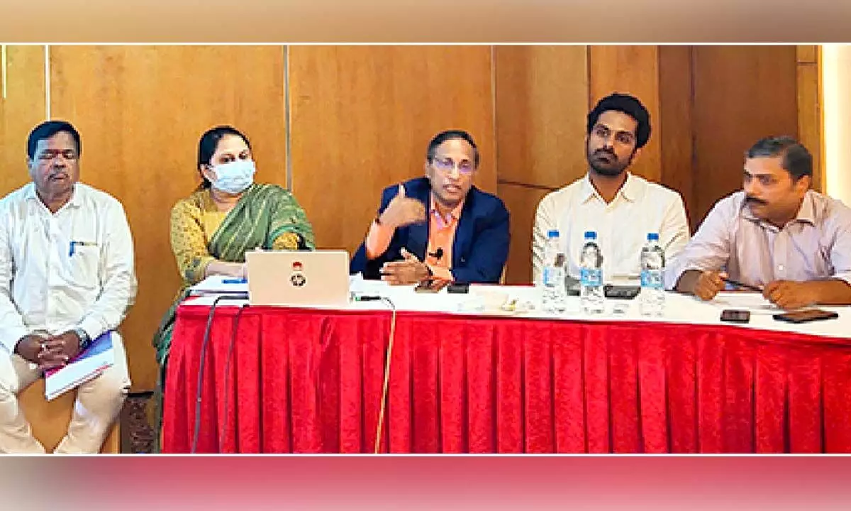 Meeting Convened to Address Challenges Facing India’s Unorganised Sector