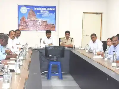 Minister Ponguleti Srinivas Reddy Stresses Vigilance During Heavy Rains, Urges Special Meetings on Revenue Act