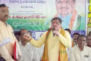 Minister Ponnam Prabhakar Emphasizes the Importance of Alternative Crops