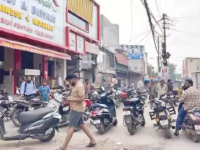 Police overlook illegal parking on newly widened roads