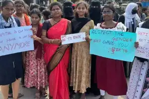 Protesters Demand Harsh Penalties for Suspects in Doctor’s Assault Case