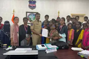 Students Raise Pollution Concerns with SP Gaikwad Over Nearby Rice Mill at Government Degree Science College in Nagarkurnool