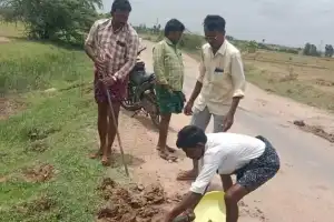 Sudhakar Goud Raises Concerns Over Neglected Tandrapadu Road Condition.