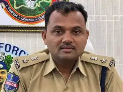 Two-Wheeler Riders Must Wear Helmets to Enter SP Office