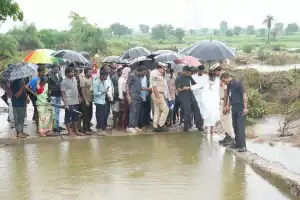 Bhatti urges assessment of rain damage, provides relief assistance