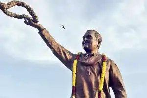 BRS Pledges to Relocate Rajiv Gandhi Statue Following Controversial Installation Near Secretariat